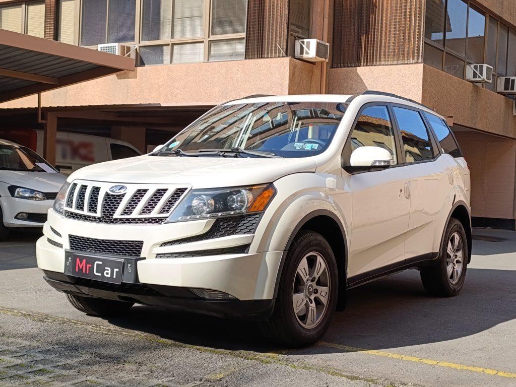 Mahindra XUV 500 2015
