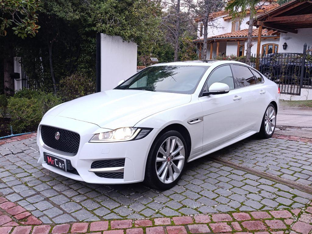 Jaguar XF 2.0 2016
