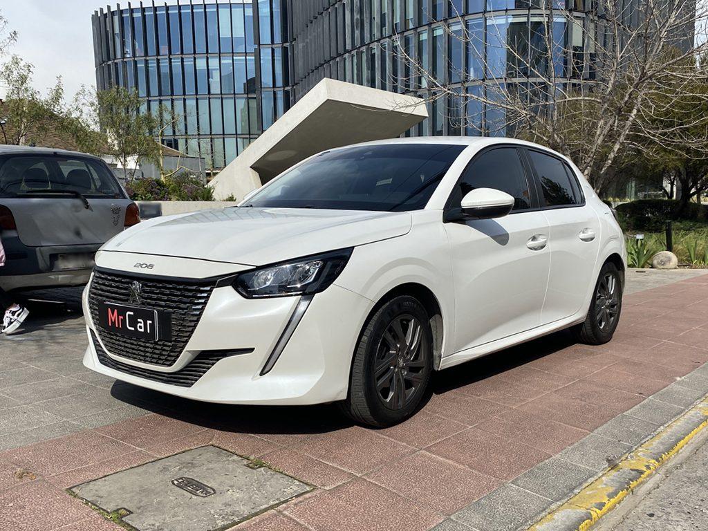 Peugeot 208 2021