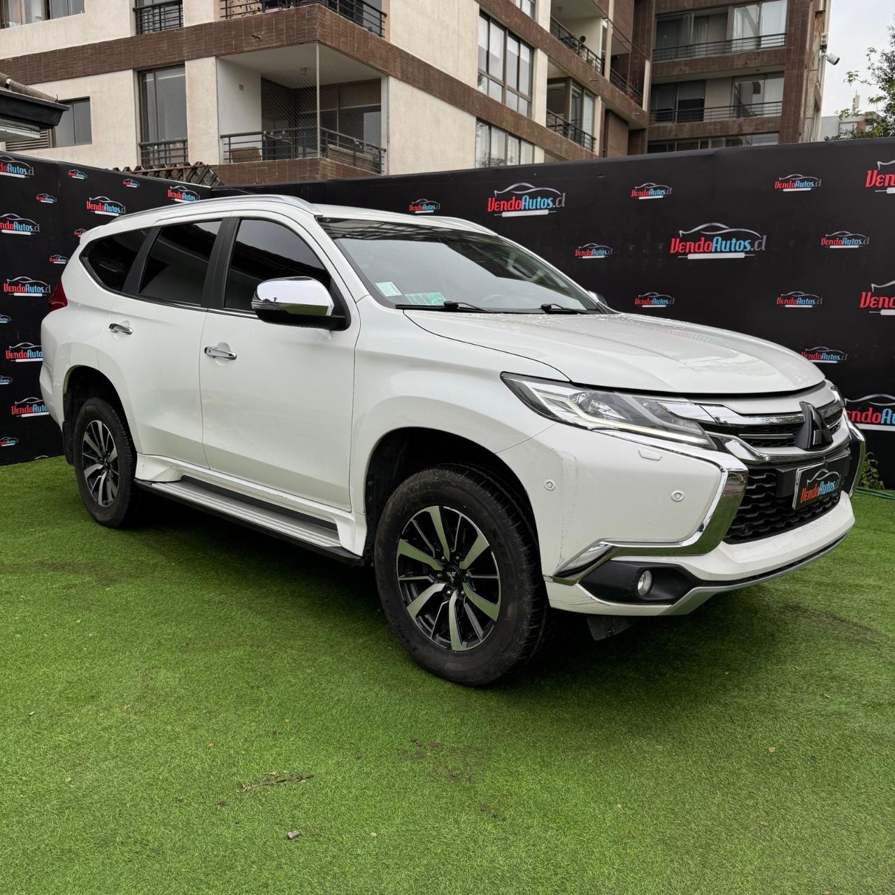 Mitsubishi Montero sport 2.4 4x4 2017