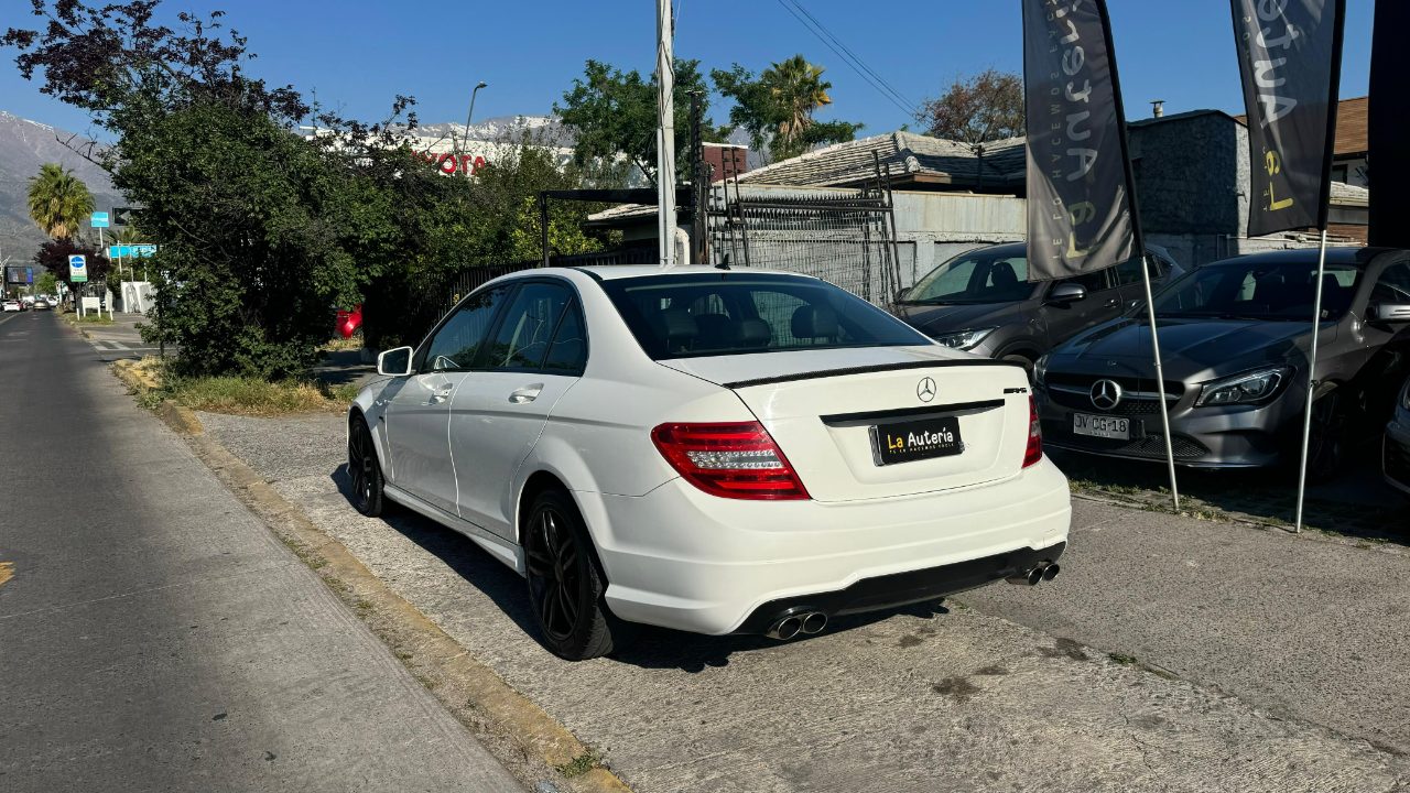 large car