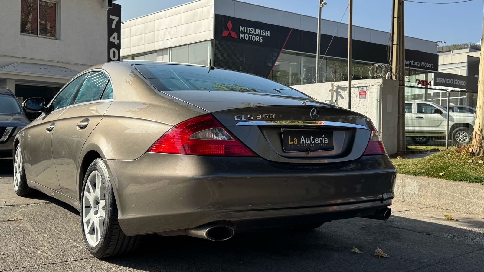large car