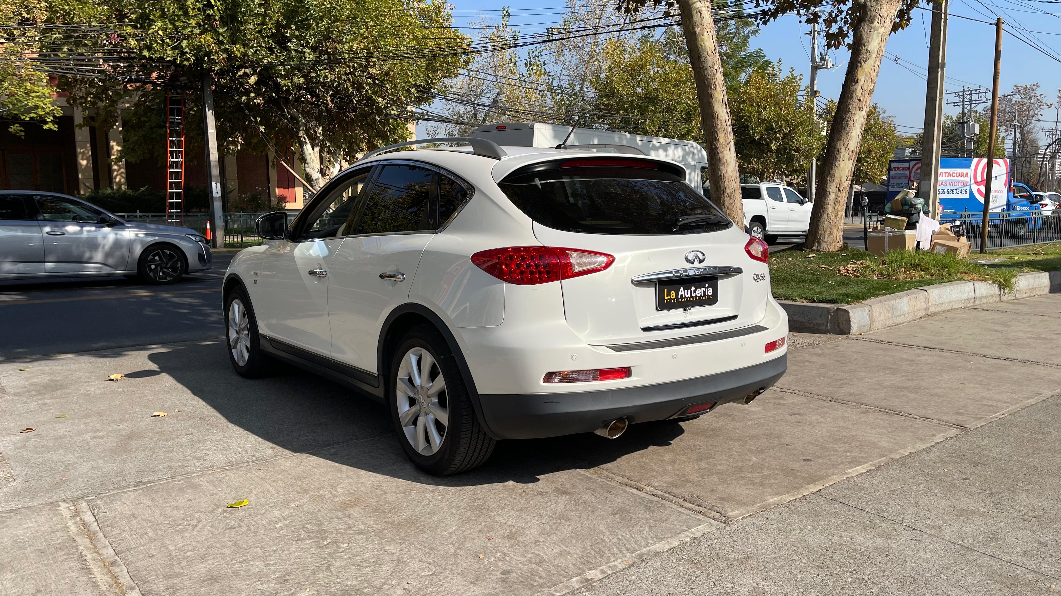 large car