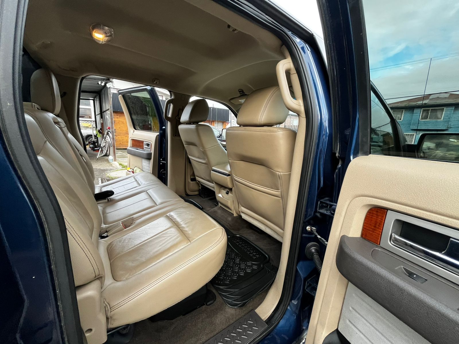 large car