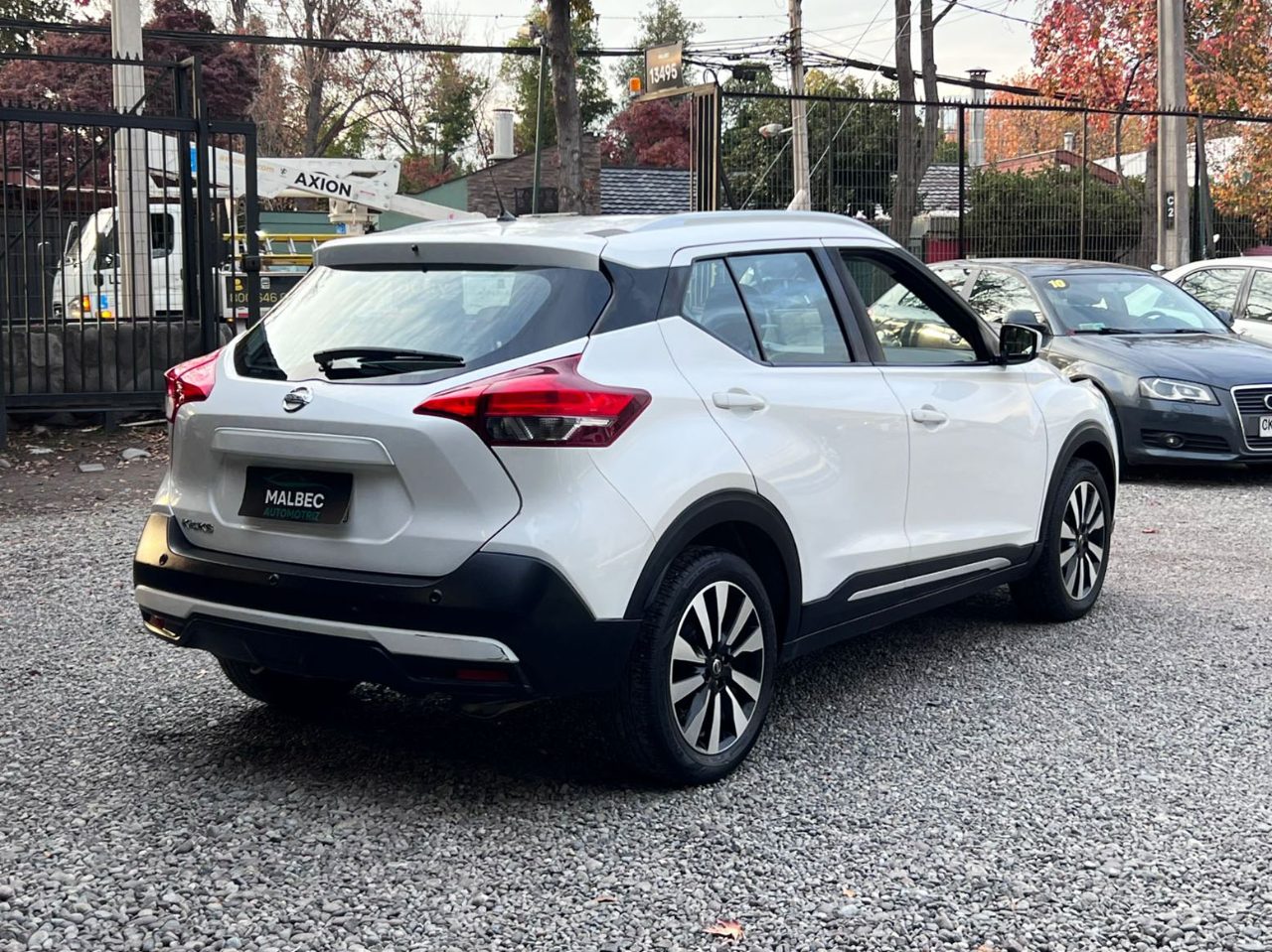 large car