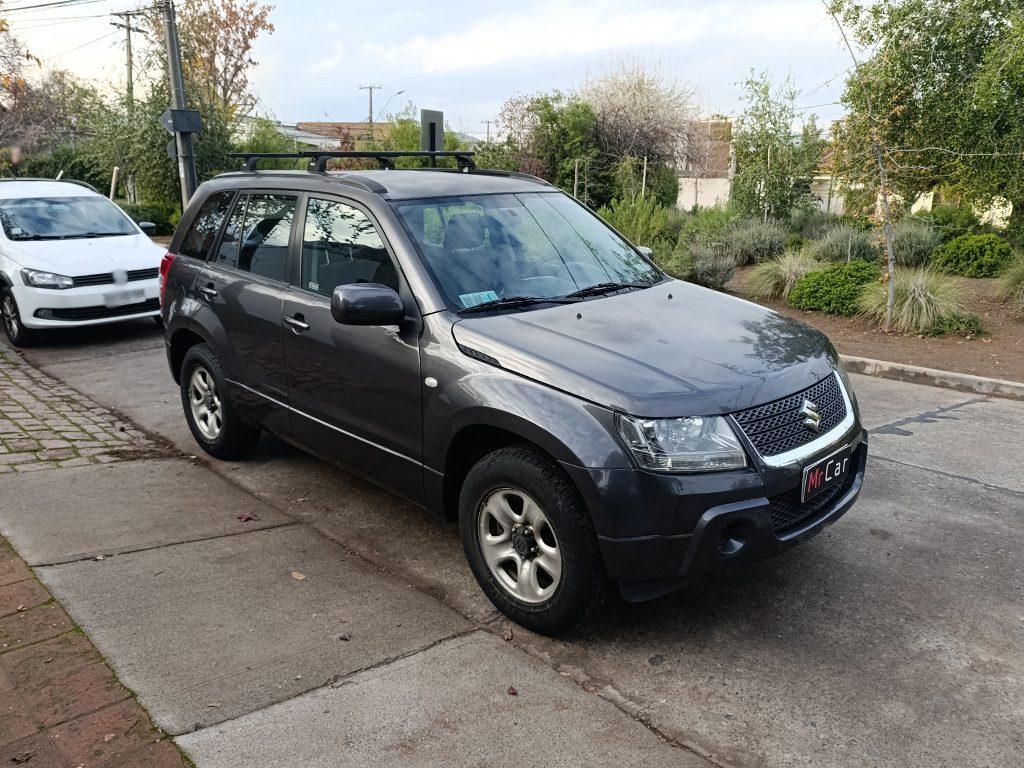 Suzuki Grand Nomade 2011