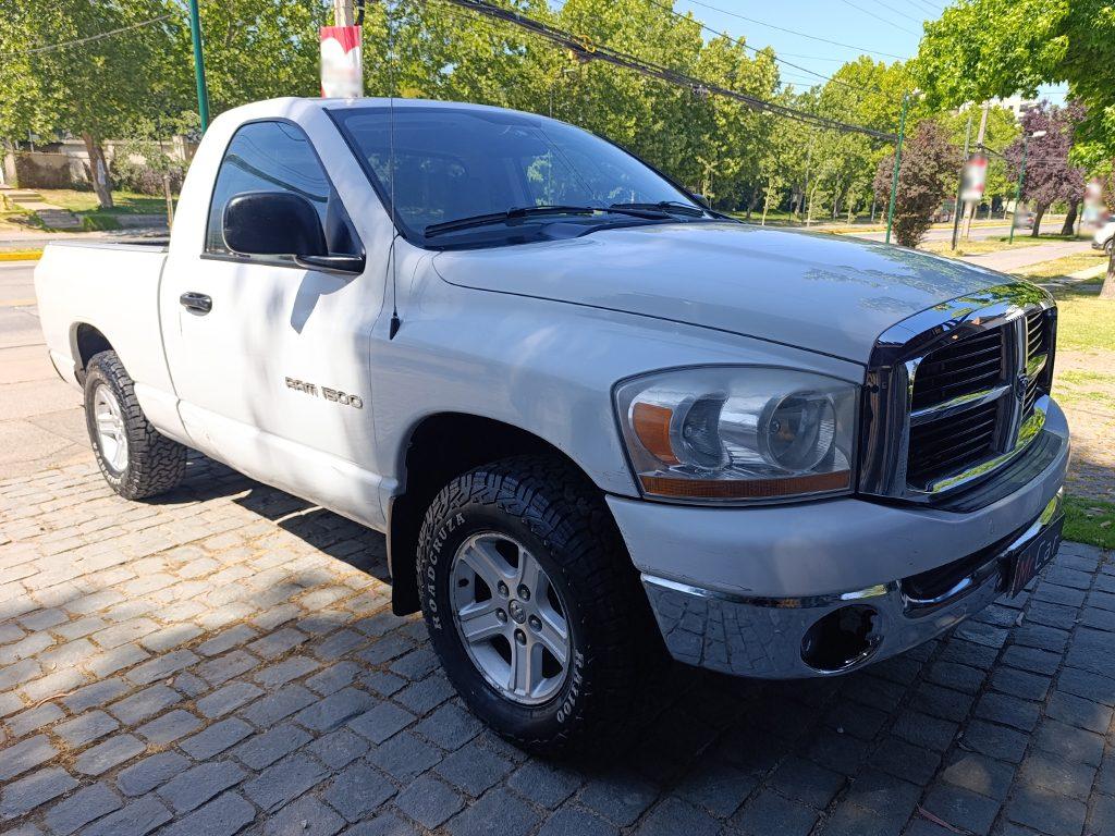 Dodge RAM 1500 2006