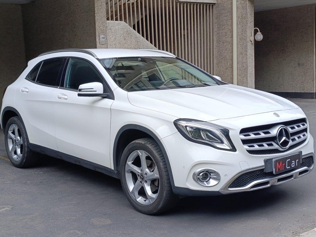 Mercedes Benz GLA200 2020