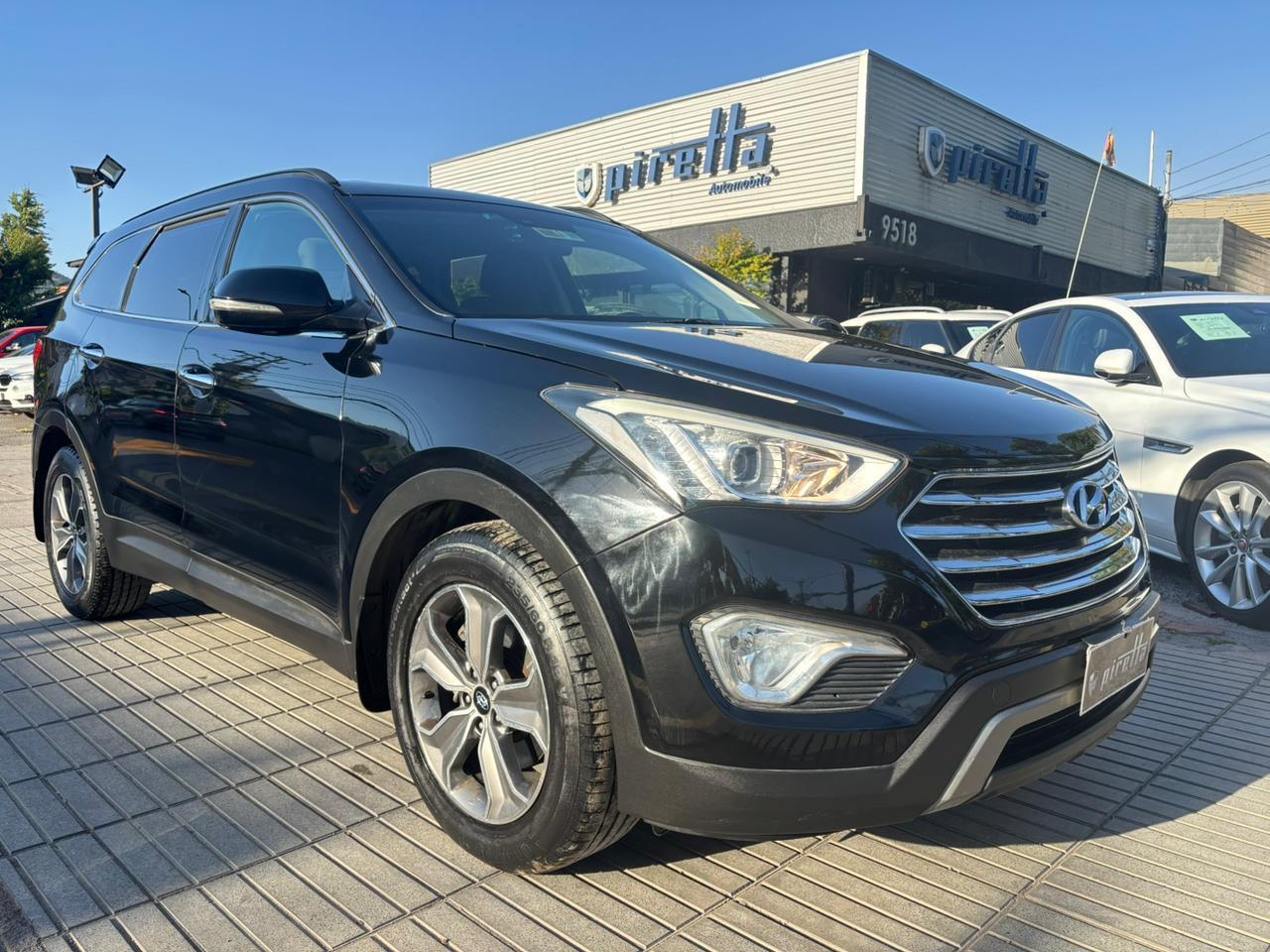 Hyundai Grand Santa Fe 2014