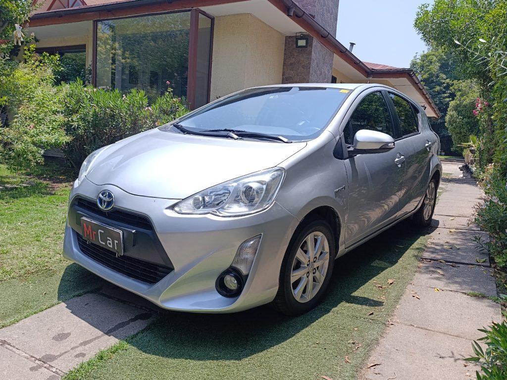 Toyota Prius 2016