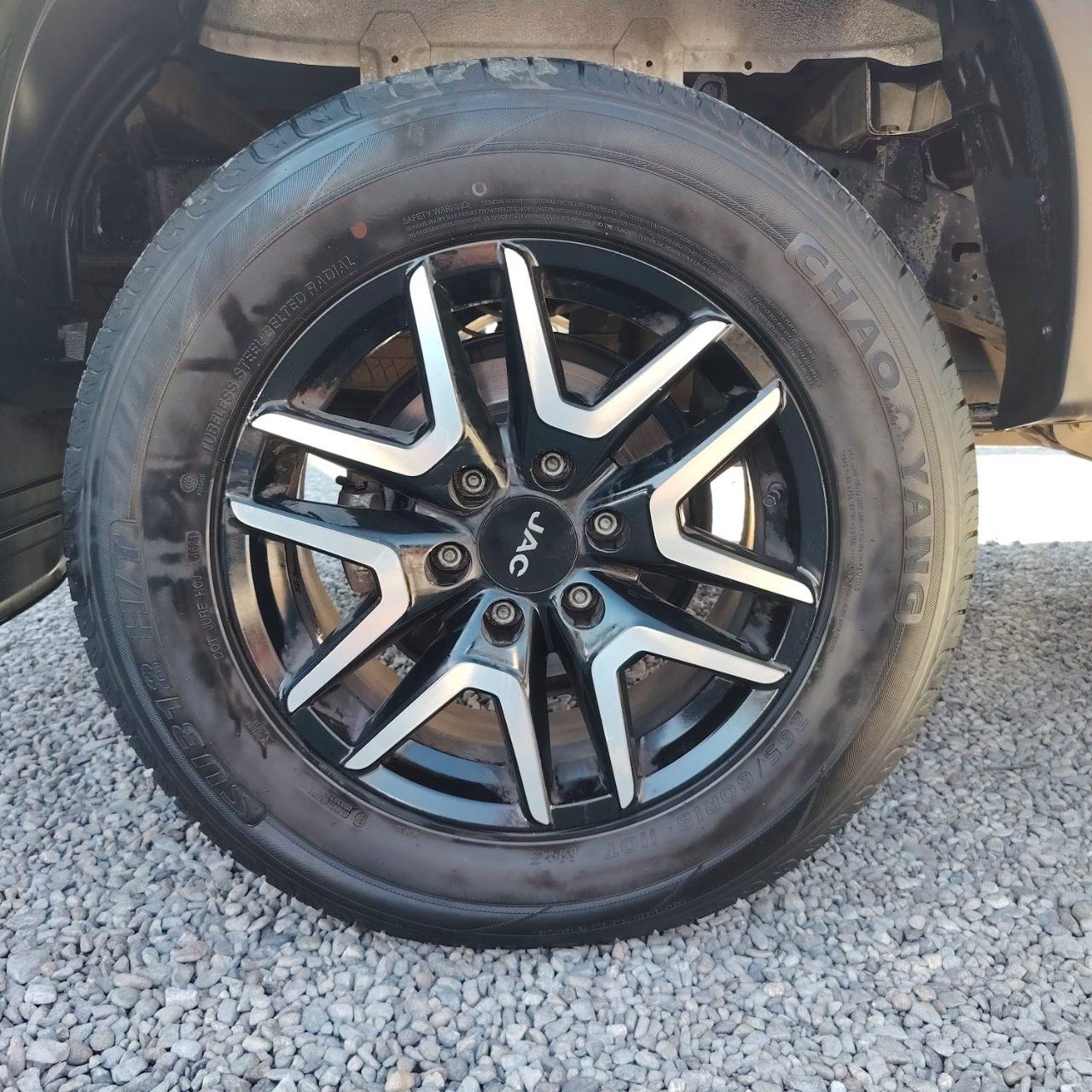 Jac T8