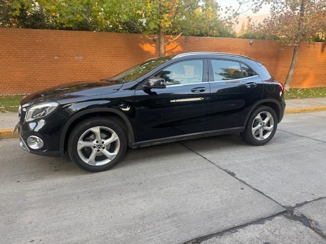 Mercedes Benz GLA 200 2019
