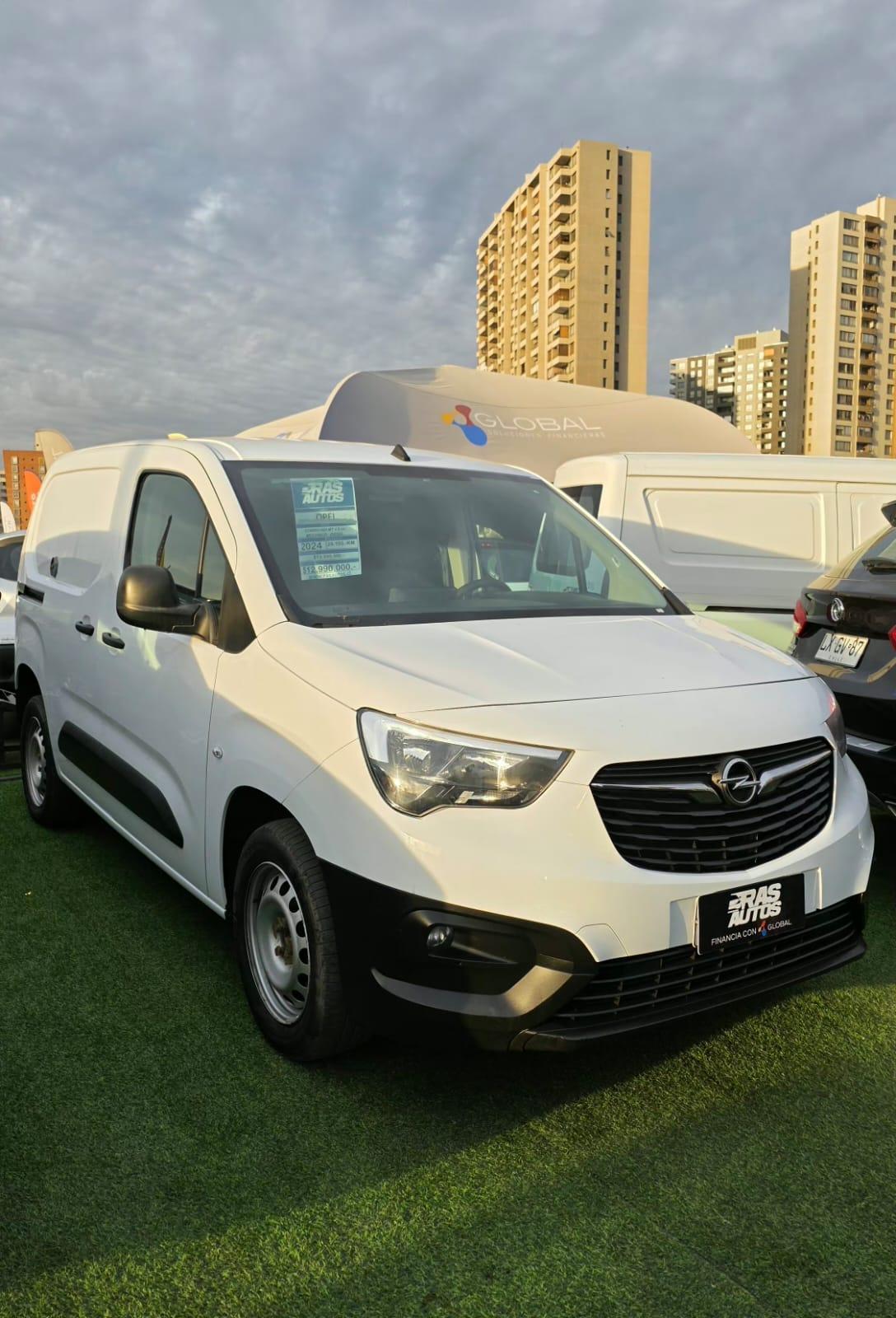 OPEL COMBO 1.5 TD 2024