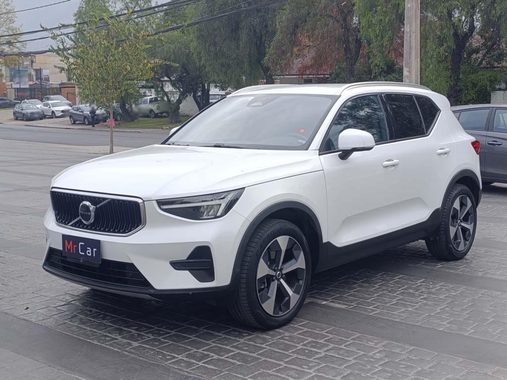 Volvo XC40 2024
