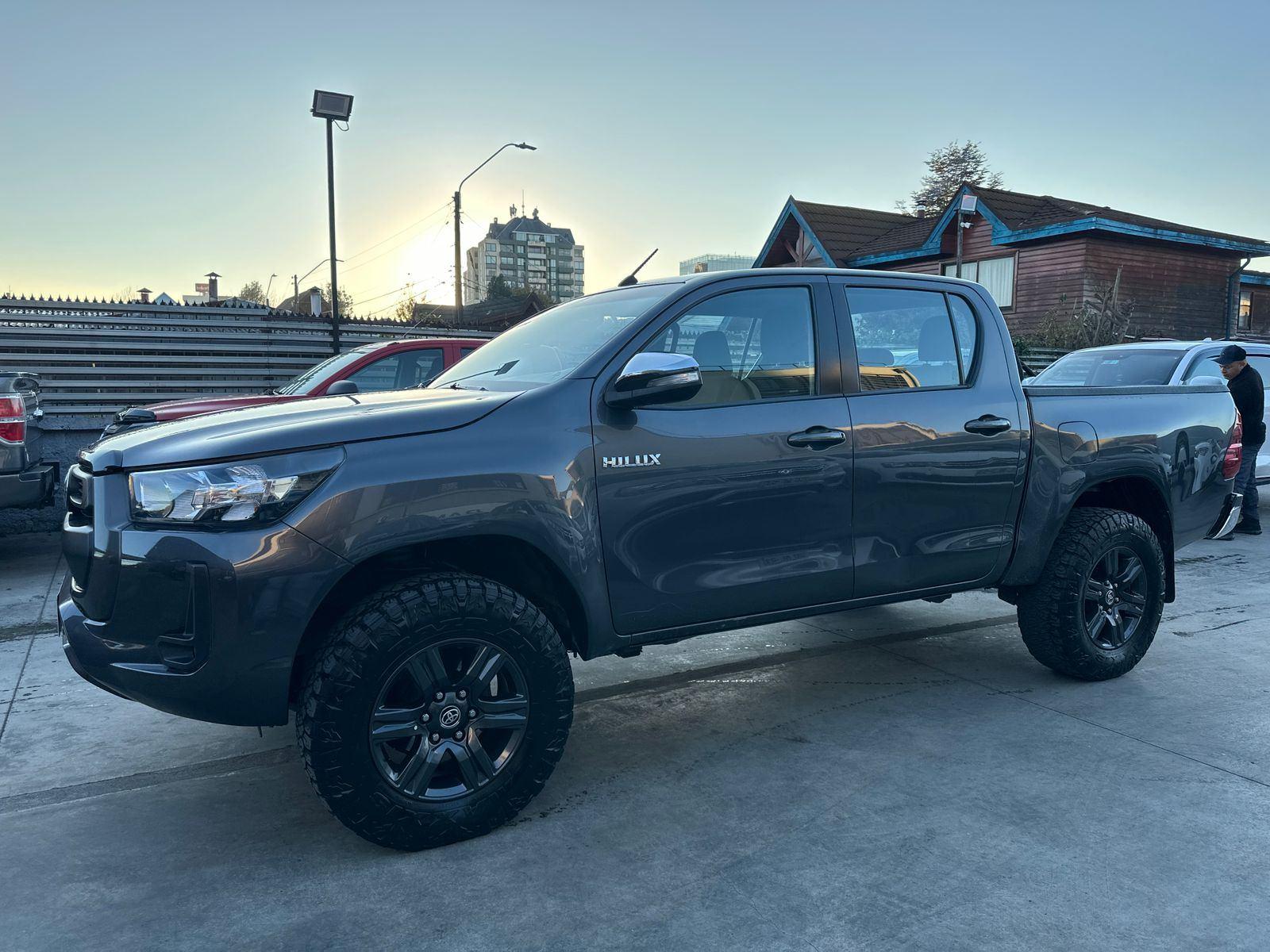 Toyota HILUX 2023