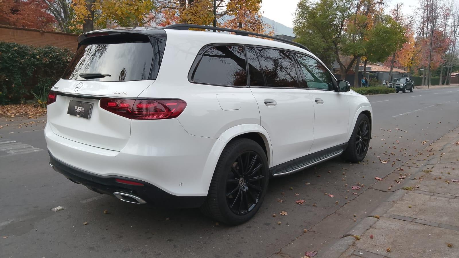 large car