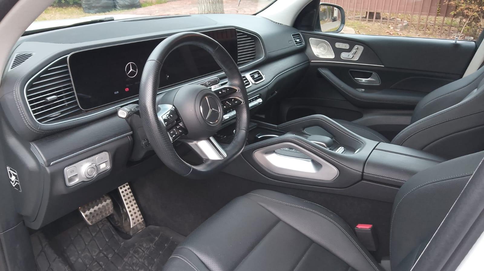 large car