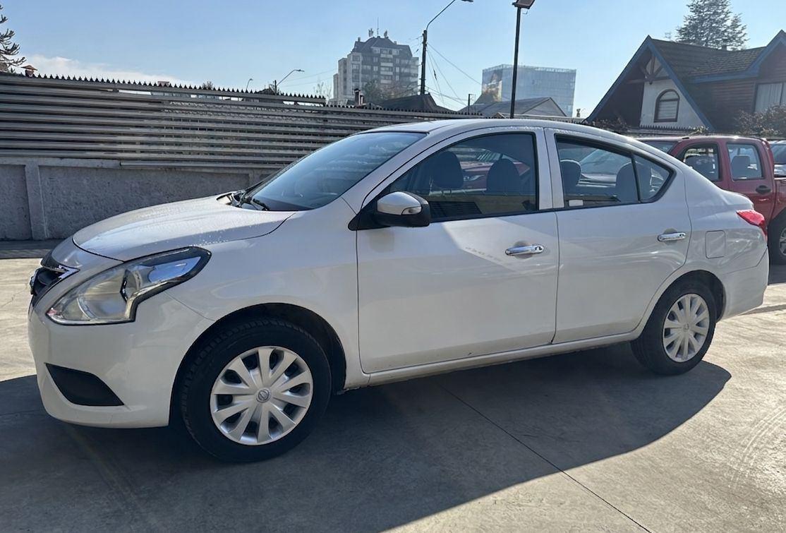 Nissan Versa 2020