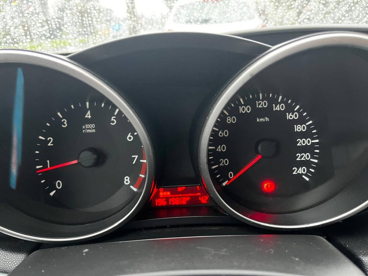 MAZDA 3 2011