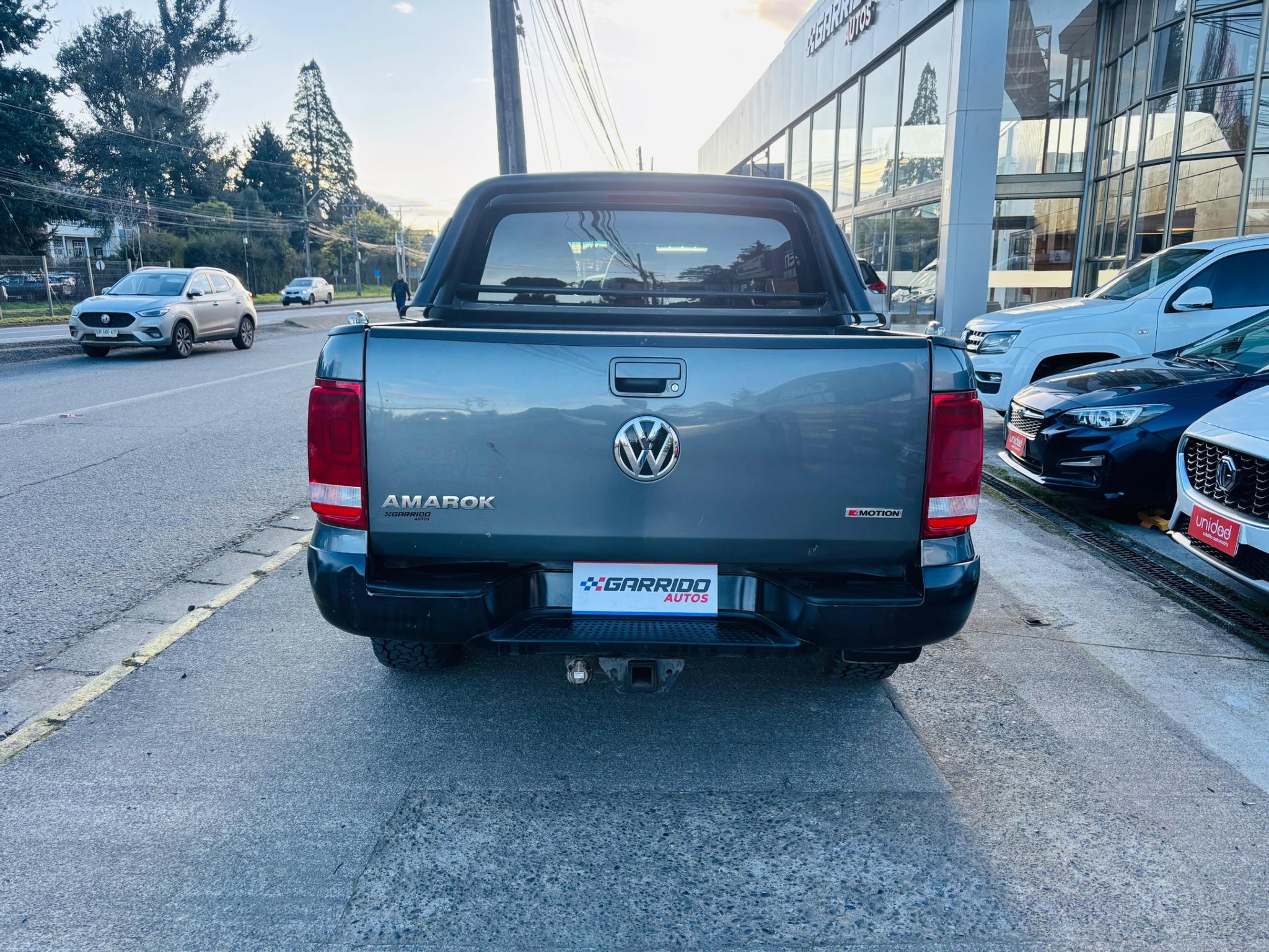 Volkswagen Amarok — foto 6 de 18