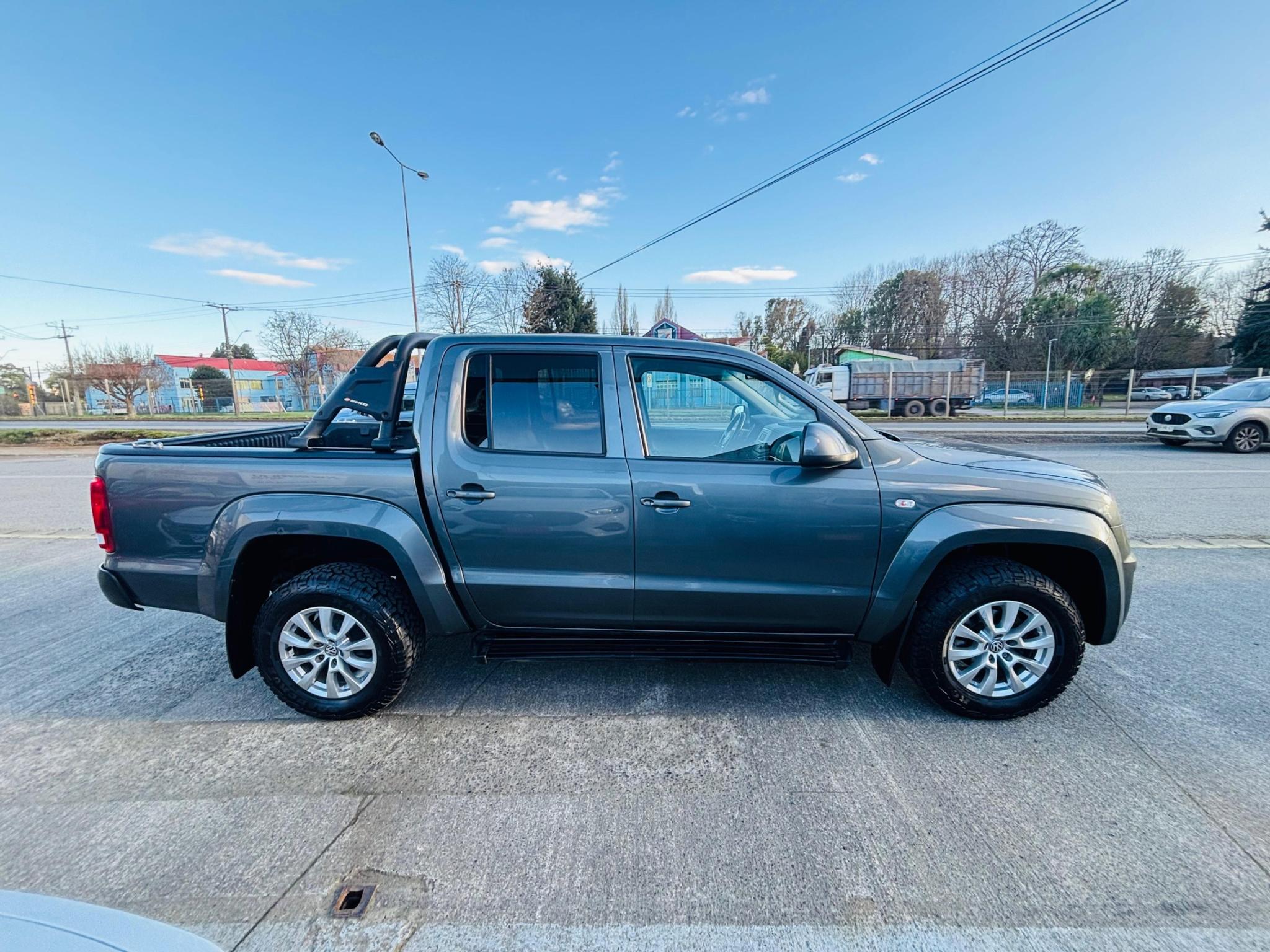 Volkswagen Amarok — foto 5 de 18