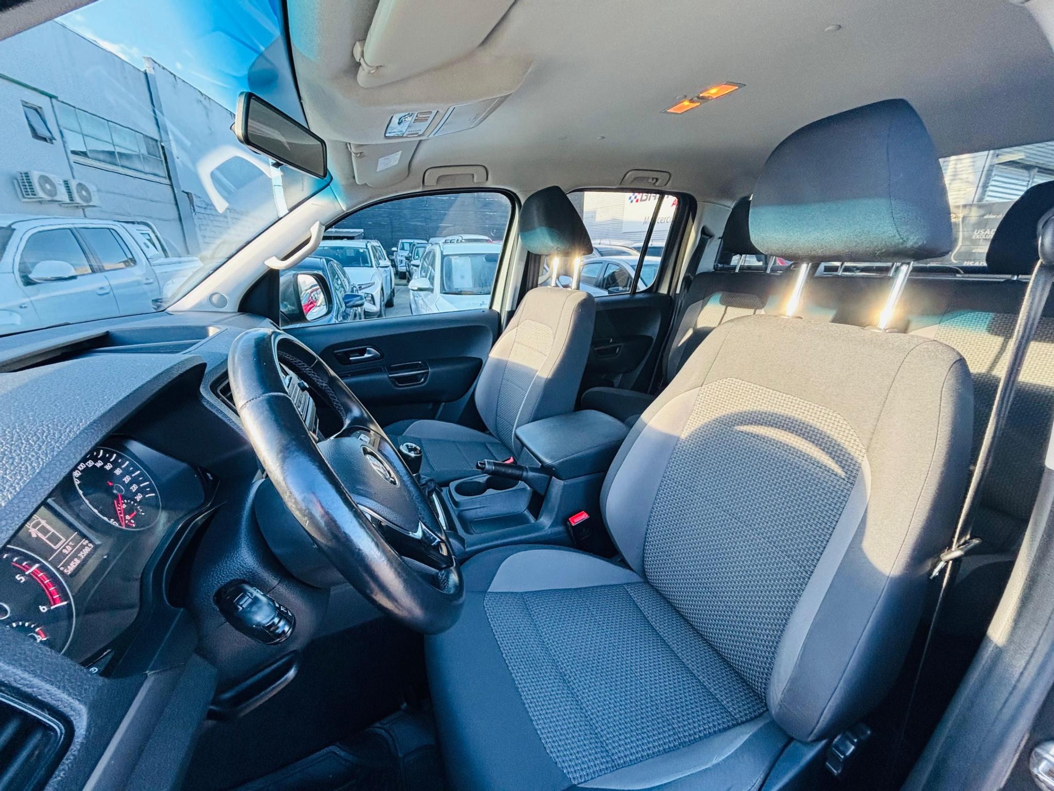 Volkswagen Amarok — foto 17 de 18
