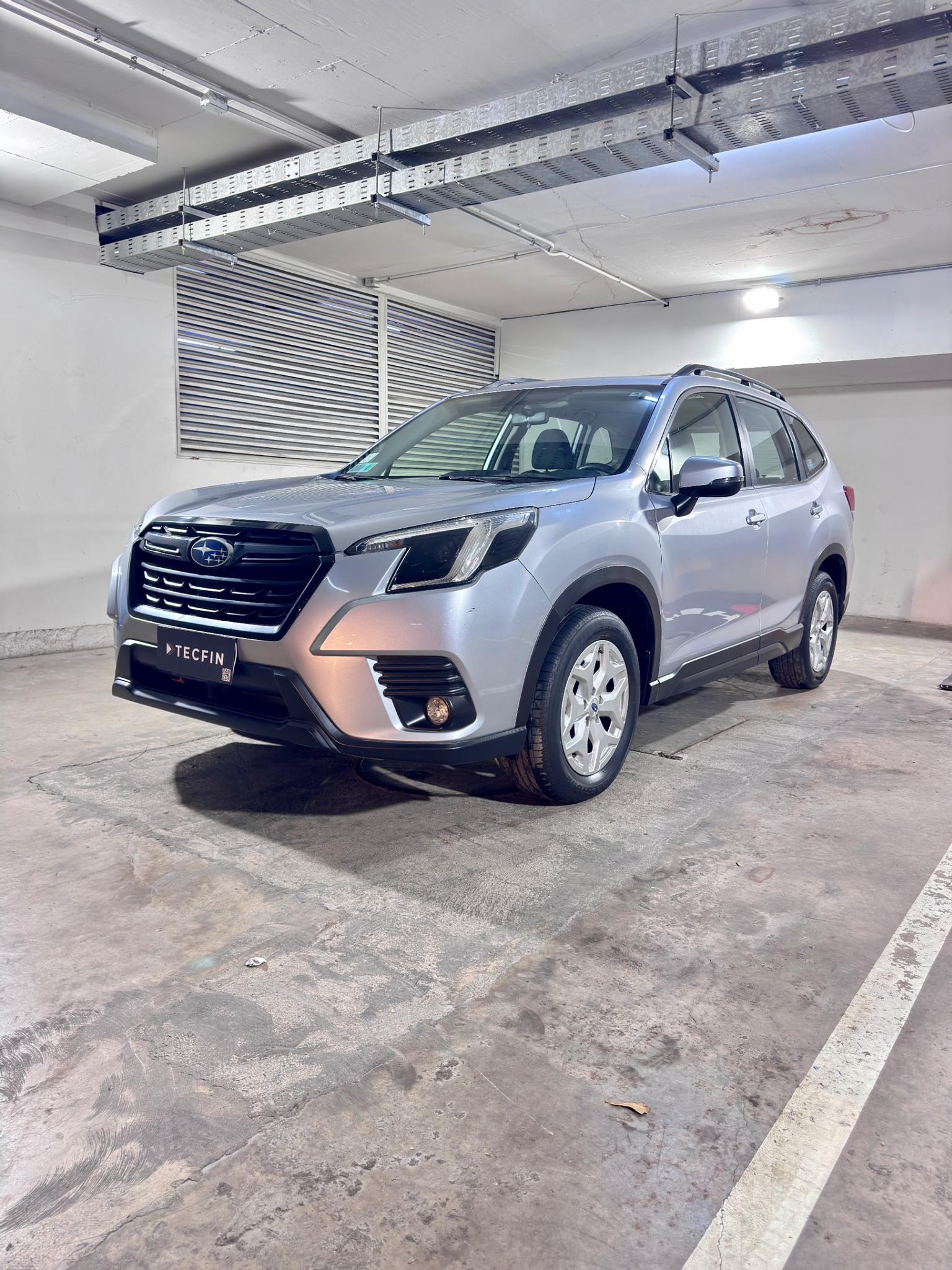 SUBARU FORESTER 2023 2.0 AT Plata / Plateado — Tecfin