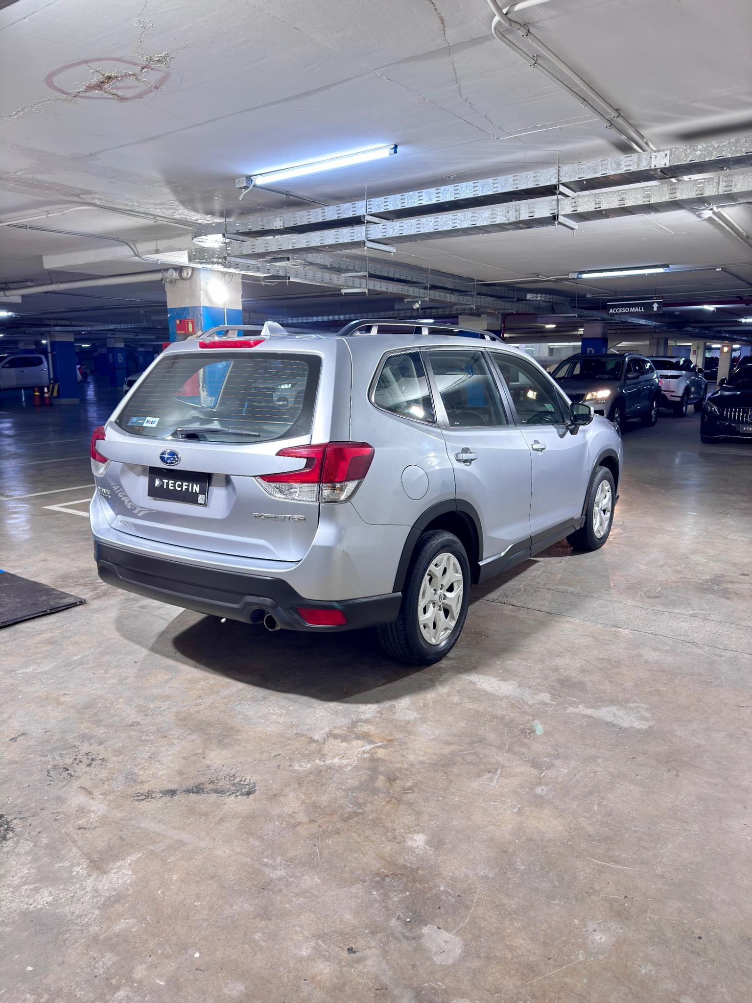 SUBARU FORESTER 2023 2.0 AT Plata / Plateado — Tecfin