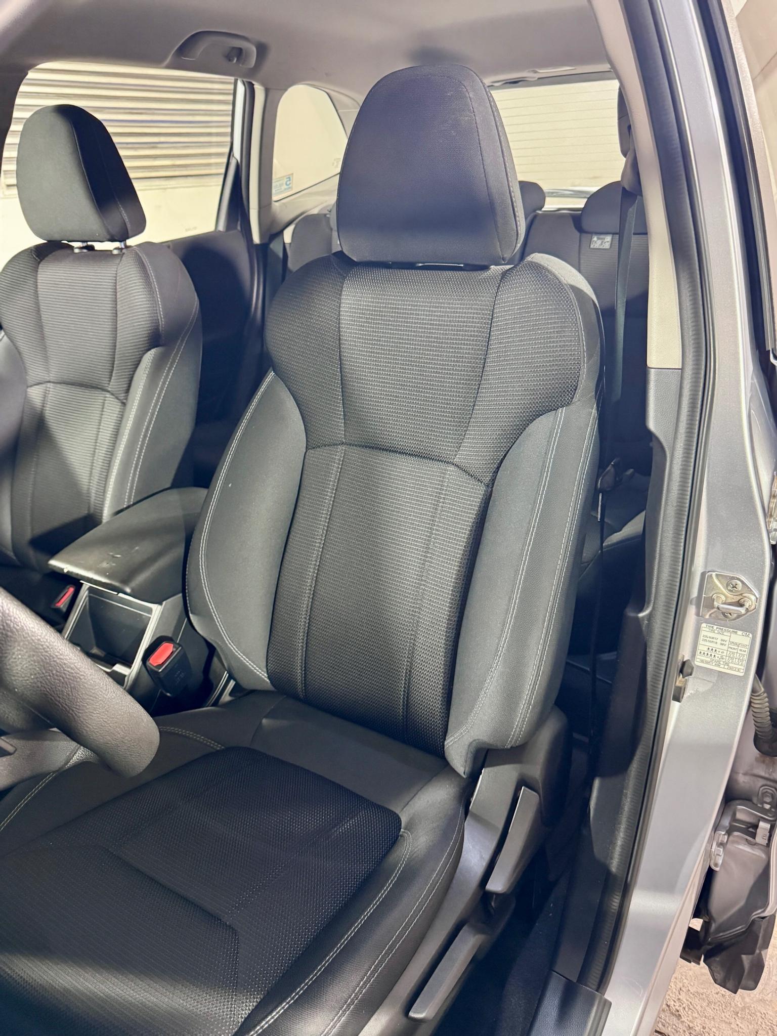 SUBARU FORESTER 2023 2.0 AT Plata / Plateado — Tecfin