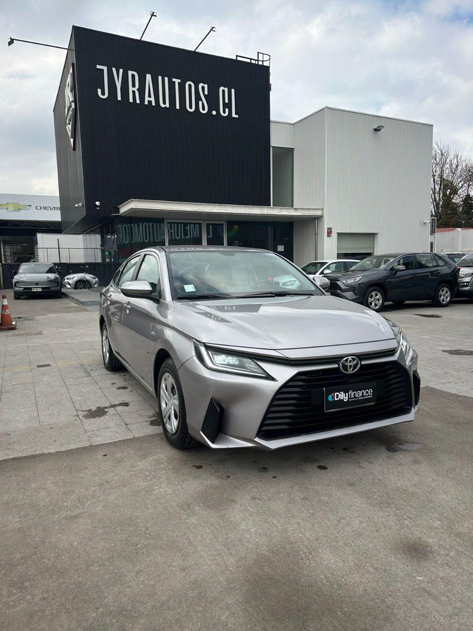TOYOTA YARIS