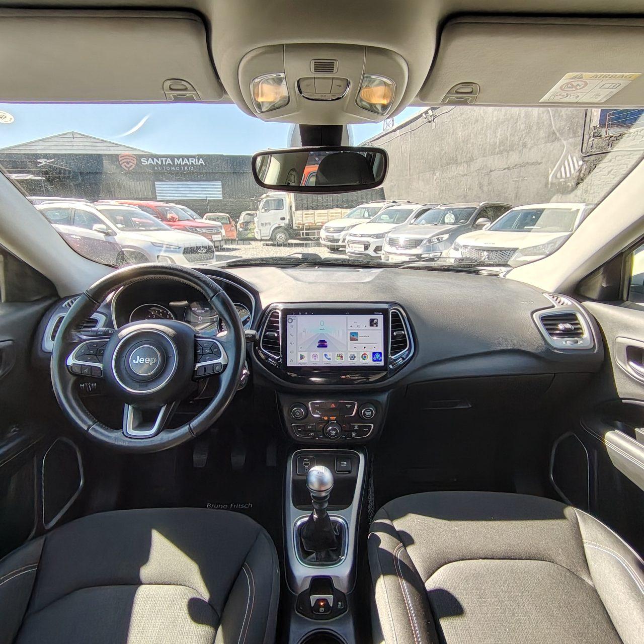 Jeep Compass — foto 7 de 40