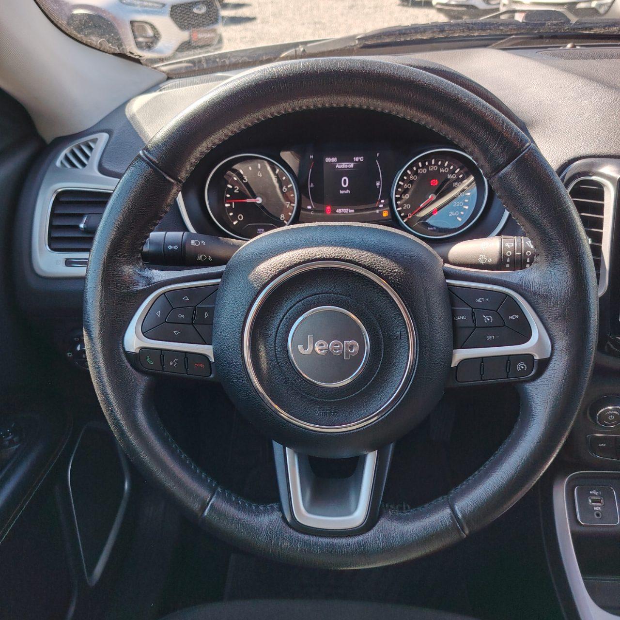 Jeep Compass — foto 5 de 40