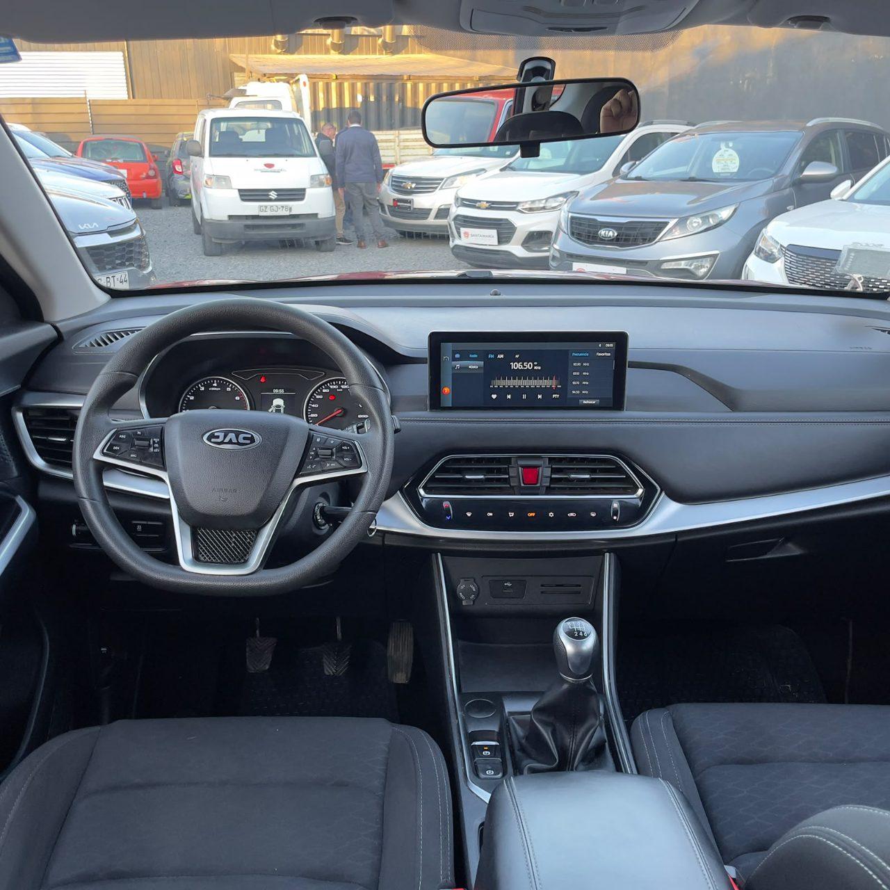 JAC Js8 — foto 7 de 40