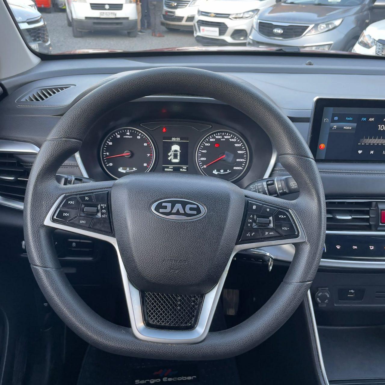 JAC Js8 — foto 5 de 40