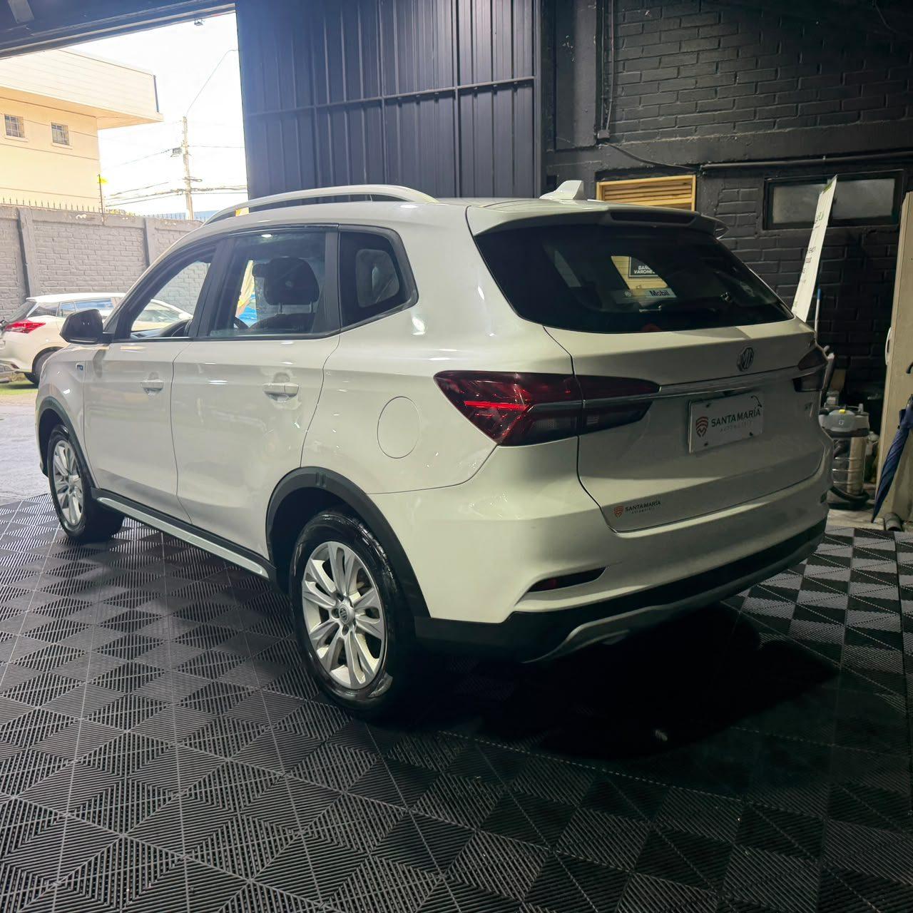 MG Rx5 — foto 4 de 40
