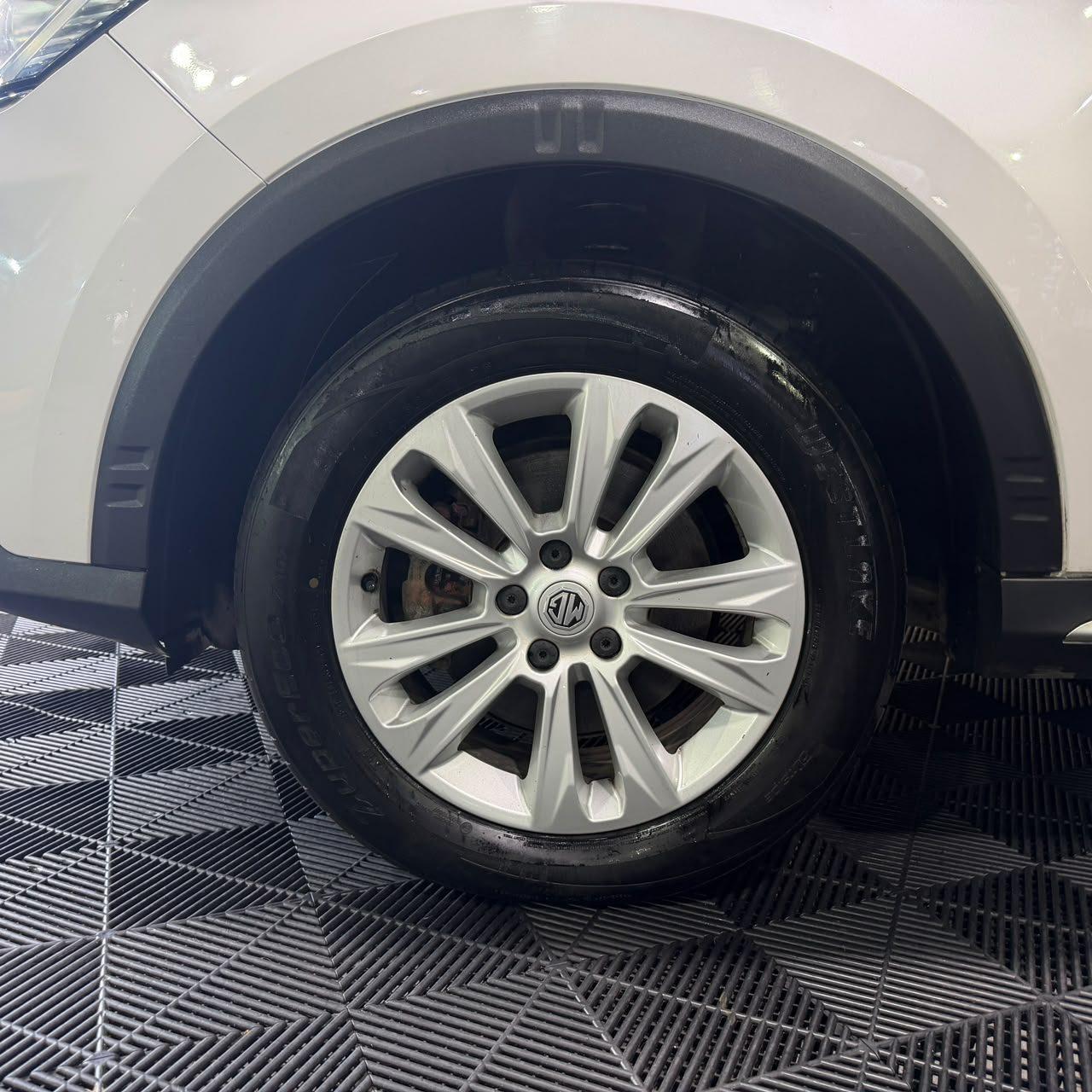 MG Rx5 — foto 15 de 40