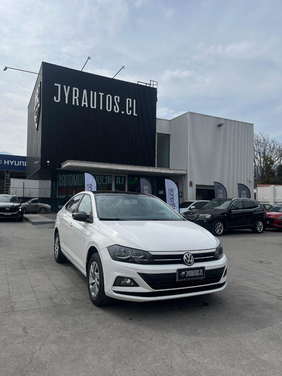 VOLKSWAGEN VIRTUS