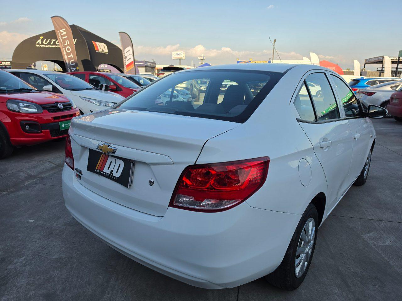Chevrolet Sail 1.5Cc — foto 5 de 18