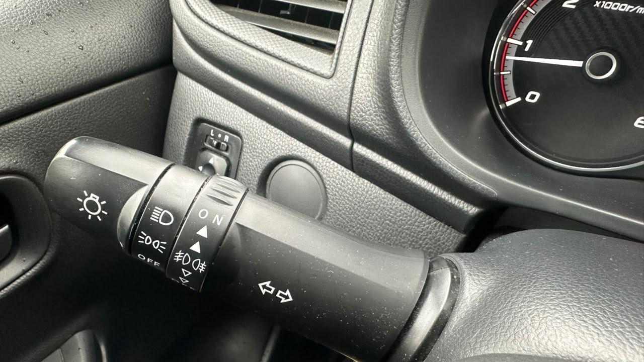 Mitsubishi L200 — foto 18 de 22