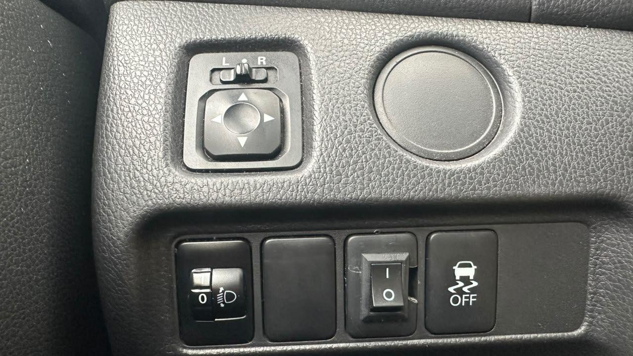 Mitsubishi L200 — foto 19 de 22