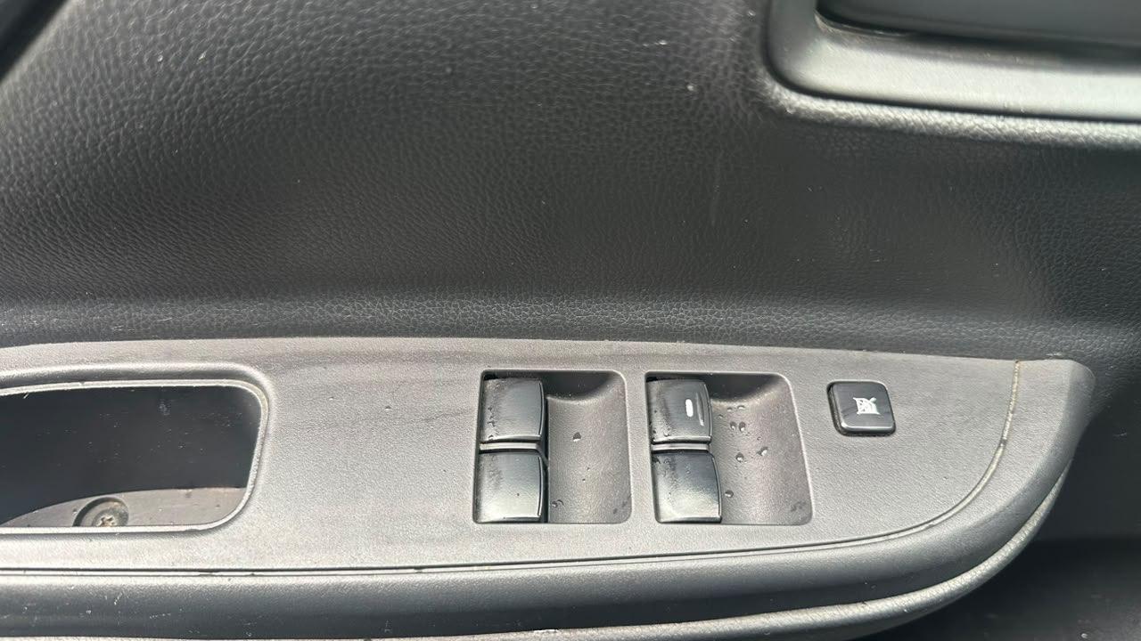Mitsubishi L200 — foto 20 de 22