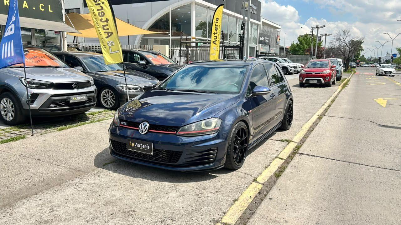 Volkswagen Golf GTI 2.0 AUT 2017, foto 1 de 20