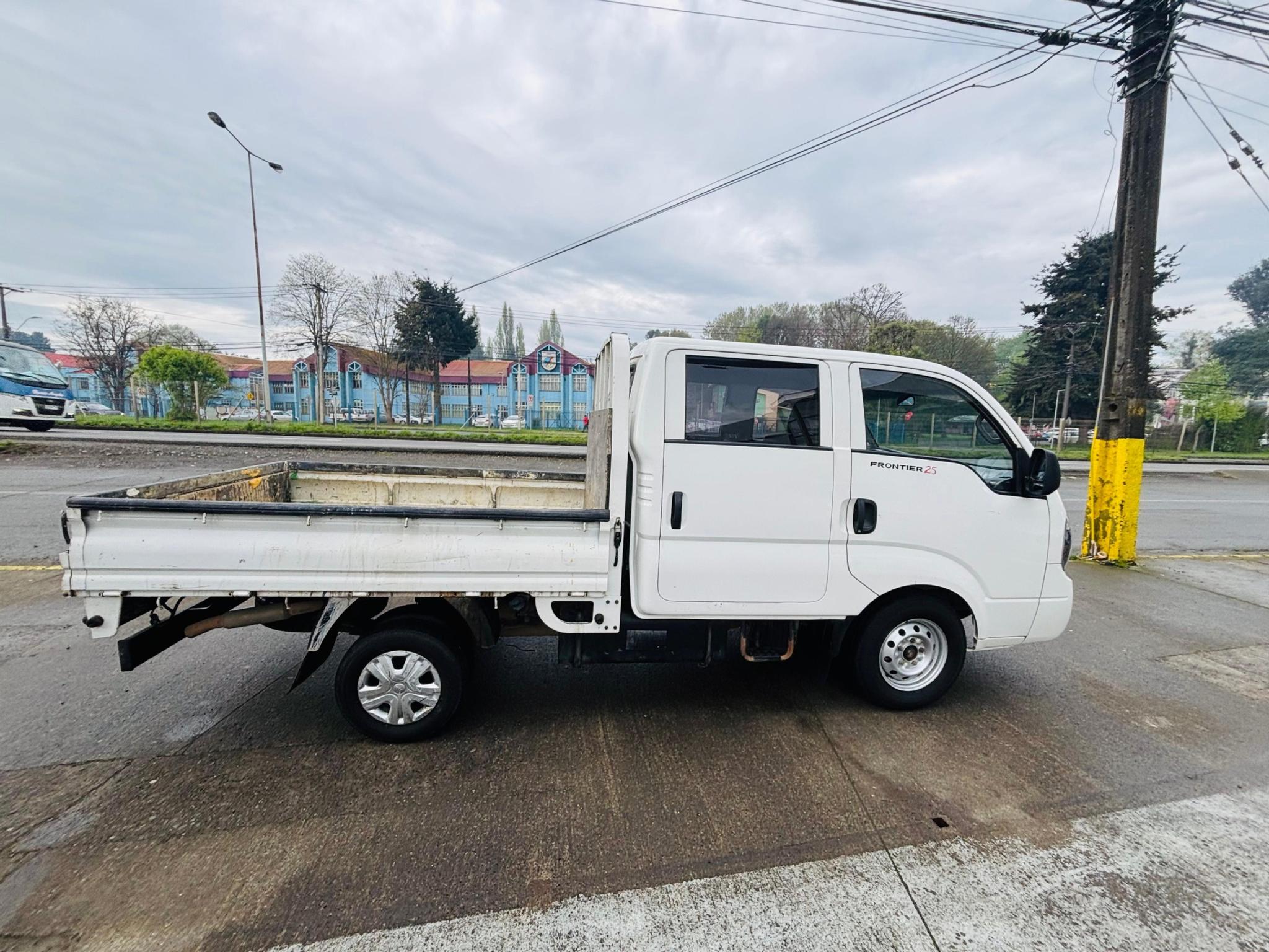 KIA Frontier — foto 6 de 18