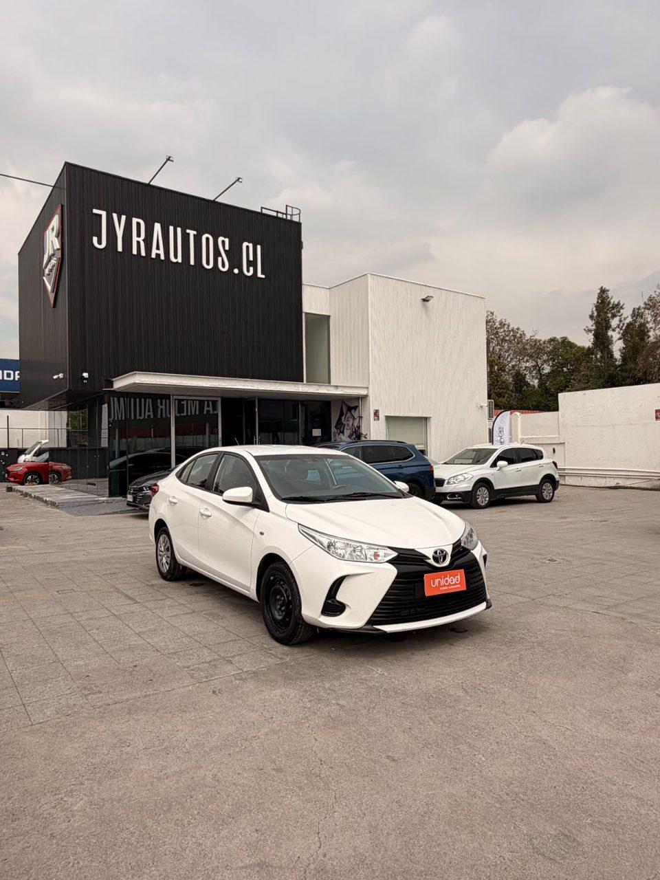 TOYOTA YARIS